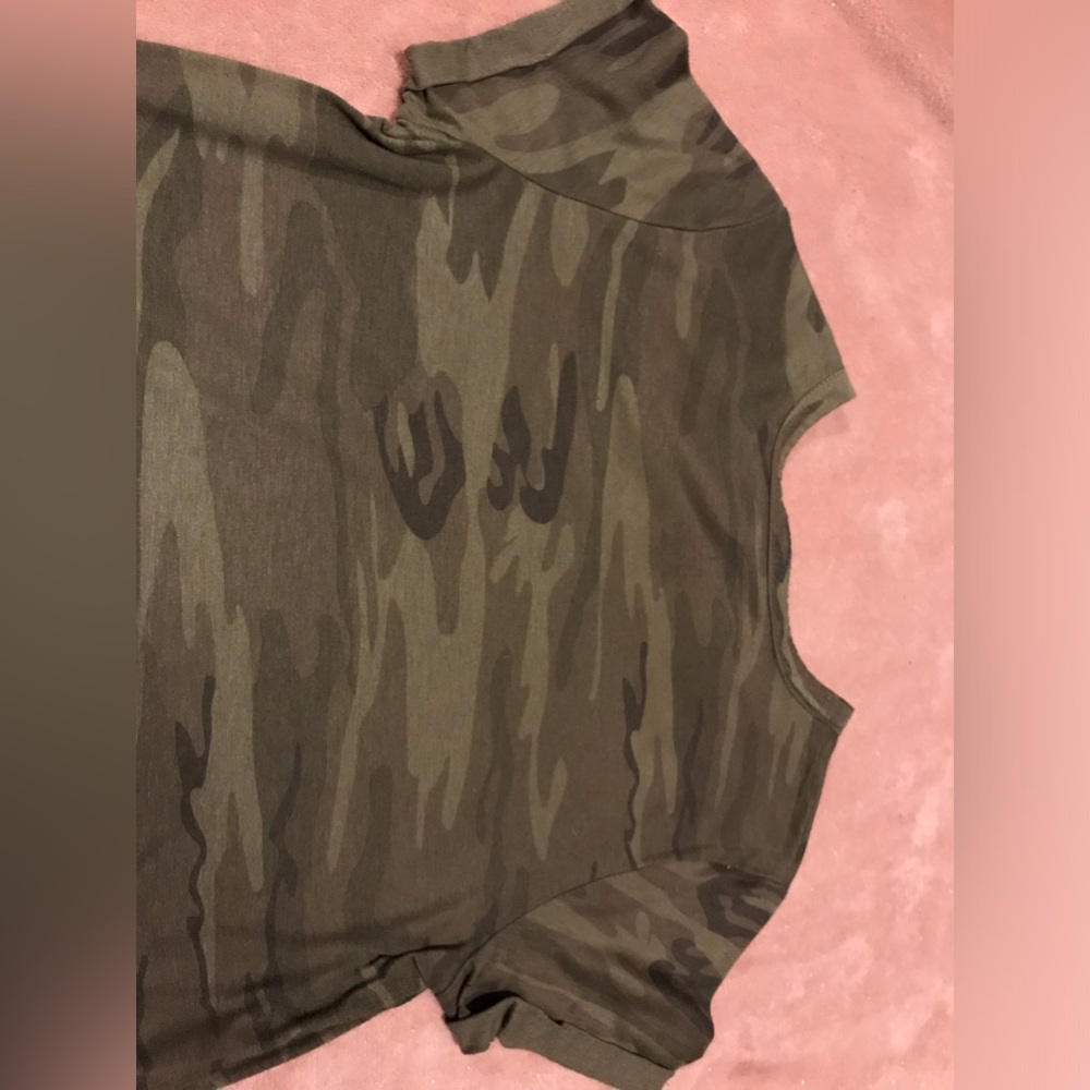 CAMO & ROSES SHIRT - Picture 4 of 4
